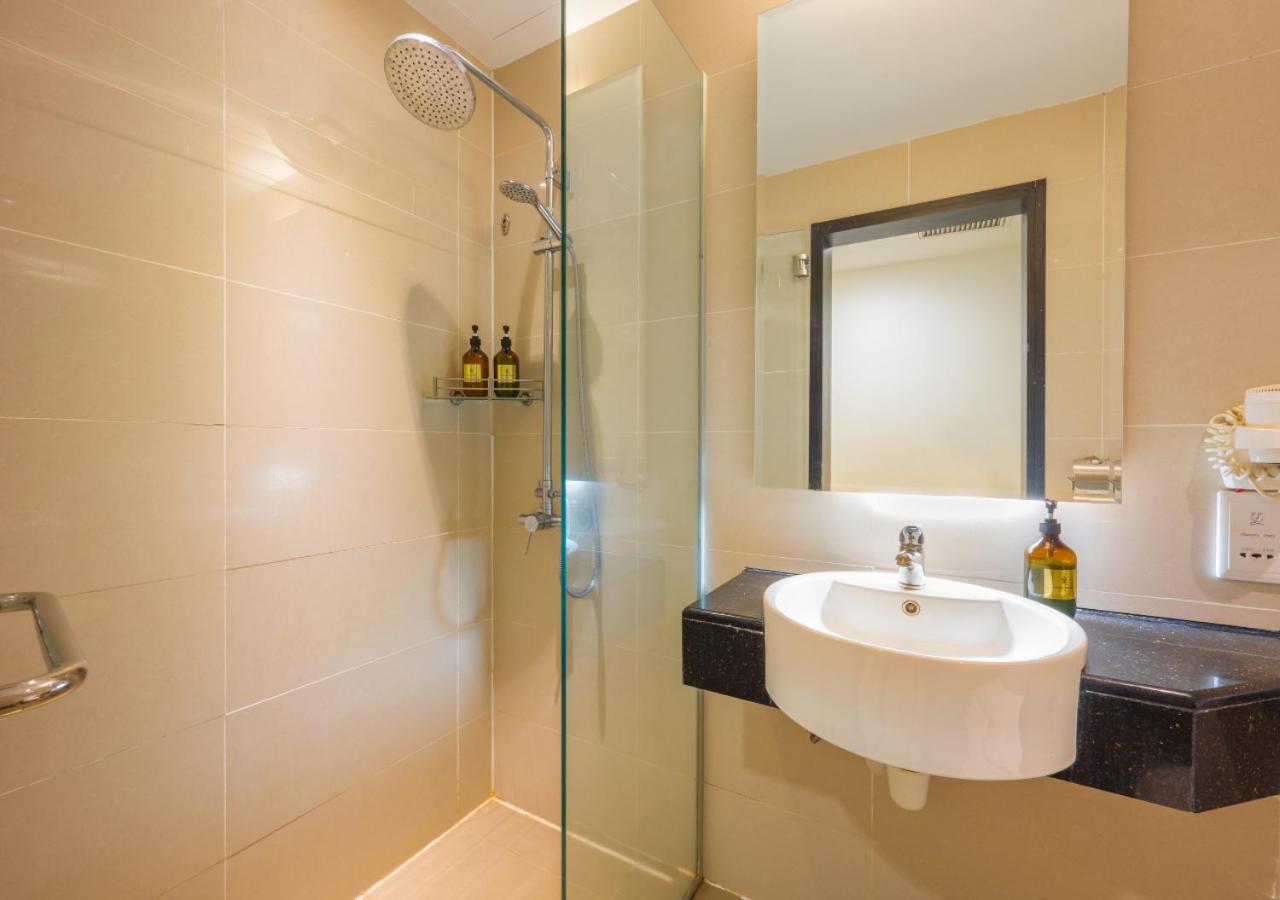 Hotel Greystone Centrestage Pj Petaling Jaya Exterior foto