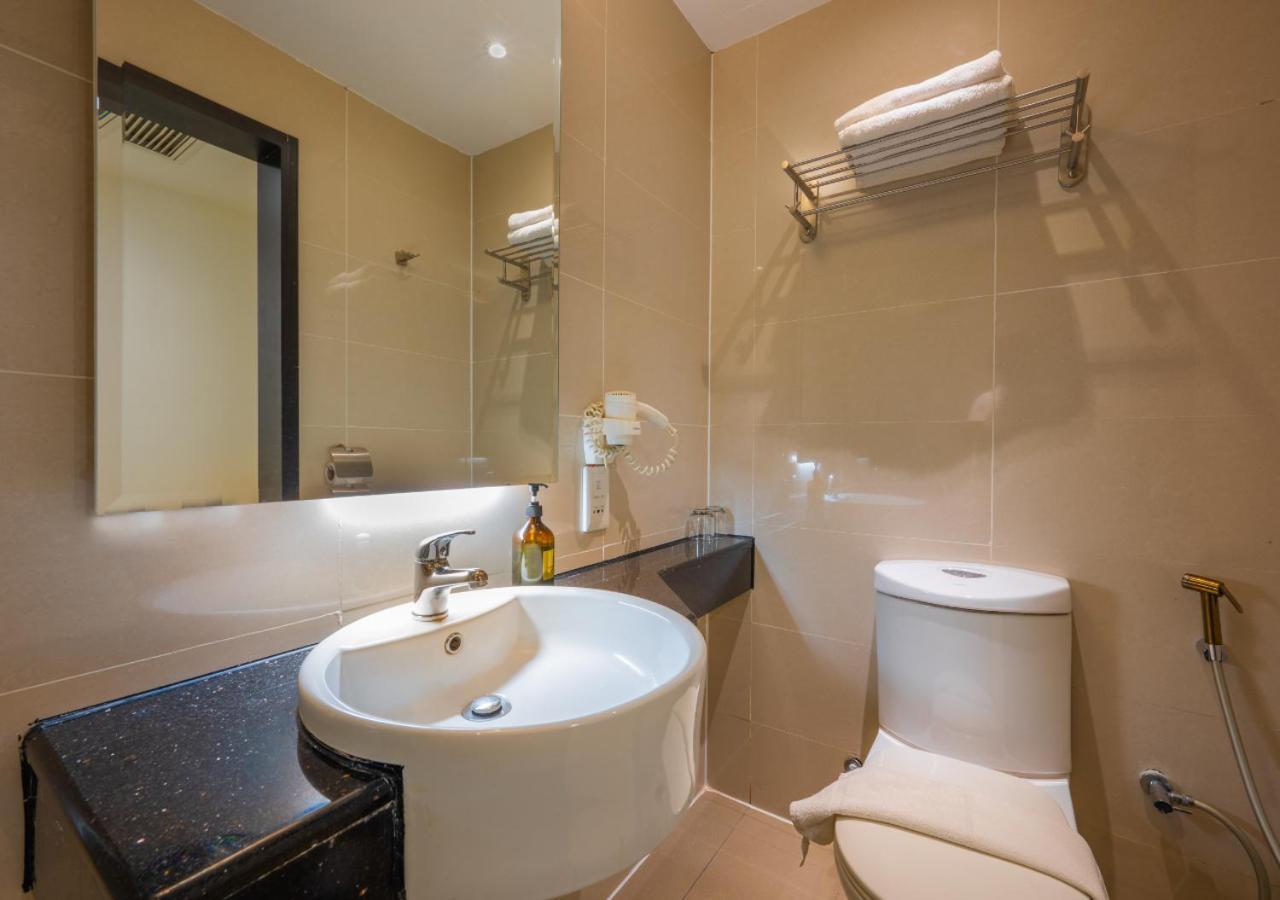 Hotel Greystone Centrestage Pj Petaling Jaya Exterior foto